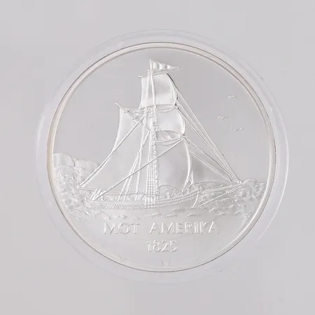 Sølvmynt, ø40mm, Kongeriket Norge - Mot Amerika i år 1825, 925S, med myntkapsel Vekt: 33,8 g Kontakt Lånekontoret for frakt
