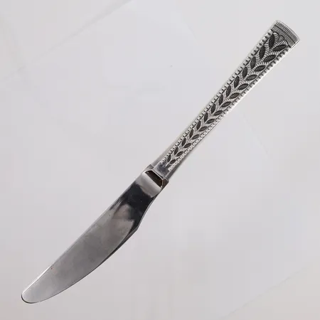 6 spisekniver, Juvel, lengde 20,3cm, 830S, bruttovekt 422,5g Vekt: 0 g Kontakt Lånekontoret for frakt