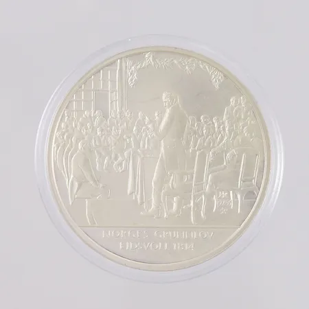 Sølvmynt, ø40mm, Kongeriket Norge - Norges grunnlov Eidsvoll 1814, 925S, med myntkapsel Vekt: 33,5 g Kontakt Lånekontoret for frakt