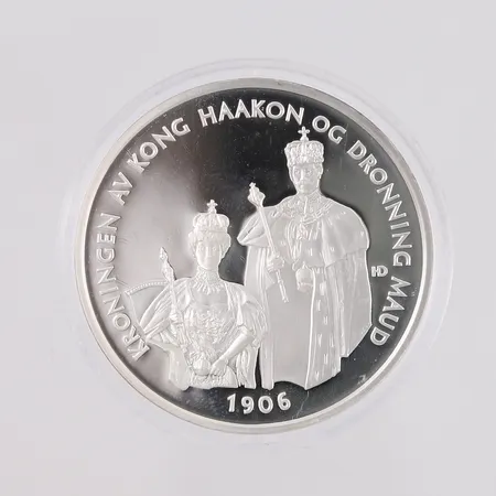 Sølvmynt, ø39mm, Kongeriket Norge - Kroningen av kong Haakon og dronning Maud i år 1906, 925S, med myntkapsel Vekt: 33,8 g Kontakt Lånekontoret for frakt