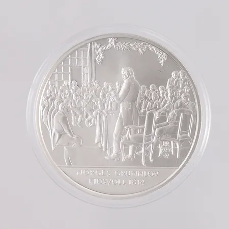 Sølvmynt, ø40mm, Kongeriket Norge - Norges grunnlov Eidsvoll 1814, 925S, med myntkapsel Vekt: 33,3 g Kontakt Lånekontoret for frakt