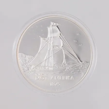 Sølvmynt, ø40mm, Kongeriket Norge - Mot Amerika i år 1825, 925S, med myntkapsel Vekt: 33,8 g Kontakt Lånekontoret for frakt