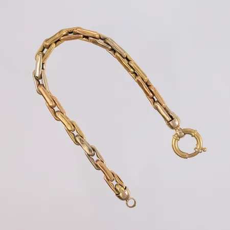 Armbånd, hult, lengde 23cm, bredde 3,7- 17,4mm, 18K Vekt: 18,4 g Kontakt Lånekontoret for frakt