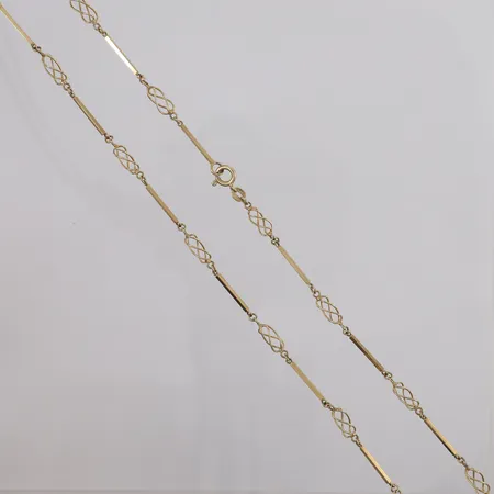 Kjede, lengde 62cm, bredde 1,3- 5mm, 14K Vekt: 12,5 g Kontakt Lånekontoret for frakt