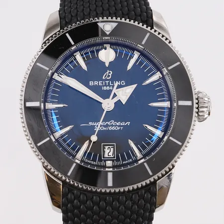 Breitling Superocean Heritage B31 Automatic 42, ref. AB3111, snr. 5520573, ø42mm, stål, sort urskive, safirglass, gummi-rem, med boks, transport-etui og sertifikat Kontakt Lånekontoret for frakt