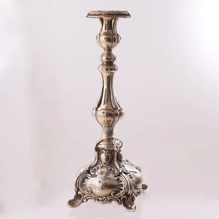 Lysestake fra Hazorfim, Ben Yehuda, lengde 25,5 cm, bredde 62 - 91 mm, gravert, bruttovekt 381,2g, 925S Kontakt Lånekontoret for frakt