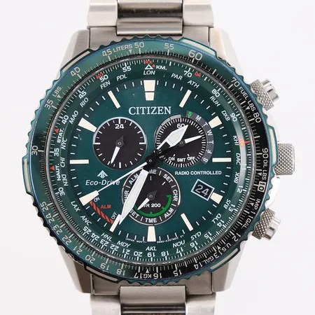 Citizen Eco-Drive, ref. E660 - A17W20C, snr. 322050187, ø45mm, stål, quartz, grønn urskive, safirglass, klokken går, ikke funksjonstestet forøvrig, uten boks og tilbehør Kontakt Lånekontoret for frakt