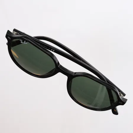 Solbriller, Ray-Ban Thalia, ref. RB2195, 901/31 53¤18 145 3N, noe bruksslitasje, med ikke-originalt etui Kontakt Lånekontoret for frakt