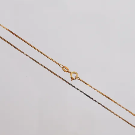 Kjede Veneziansk, forgylt, lengde 42cm, bredde 1mm, 925S Vekt: 2,6 g Kontakt Lånekontoret for frakt