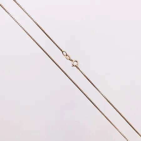 Halskjede veneziansk rosè, lengde 42,7 cm, bredde 1,1 mm, noe ujevnt mønster, 18K Vekt: 4 g Kontakt Lånekontoret for frakt