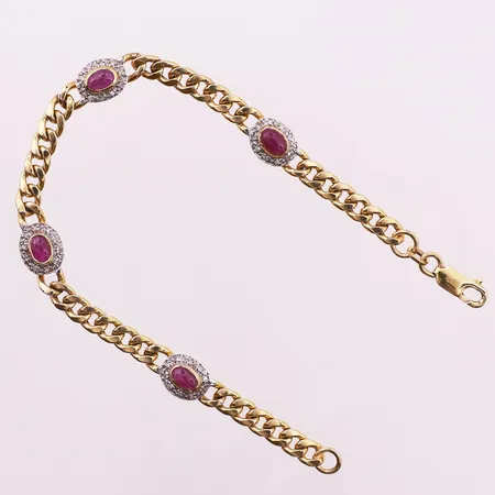 Armbånd med røde og klare stener, lengde 19 cm, bredde 7,6 mm, 14K Vekt: 8,2 g Kontakt Lånekontoret for frakt