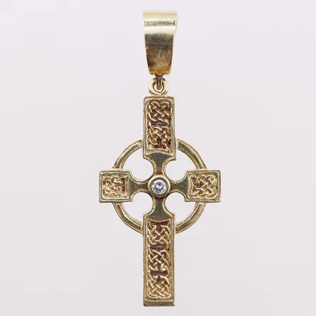 Anheng kors med diamant, 1 x ca 0,23 ct, lengde 8,6 cm, bredde 3,6 cm, mangler stempel, 14K Vekt: 42,5 g Kontakt Lånekontoret for frakt