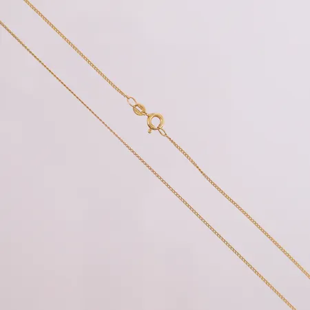 Kjede, lengde 47cm, bredde 1mm, 14K Vekt: 2,2 g Kontakt Lånekontoret for frakt