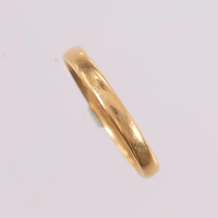 Gullring, bredde 2,8 mm, ø=19,5 mm, 14K. Vekt: 2 g Kontakt Lånekontoret for frakt