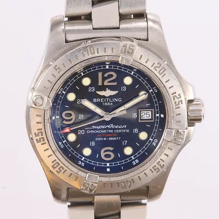 Breitling Superocean, ref. A17390, automatisk urverk Breitling Caliber 17, safirglass, dato, sort skive med lume-indekser, roterende bezel, ca. 41mm, stål, stål-lenke, uten boks og papirer, trenger service  Vekt: 0 g Kontakt Lånekontoret for frakt