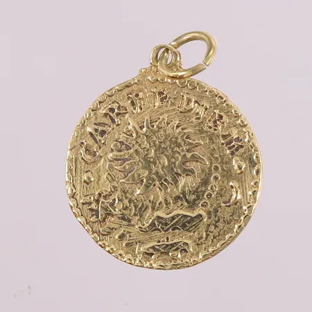 Anheng formet som mynt, diameter 24,2 mm, 14K. Vekt: 8,2 g Kontakt Lånekontoret for frakt