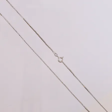 Kjede veneziansk, 54cm, bredde 1,1mm, 14K Vekt: 4,6 g Kontakt Lånekontoret for frakt