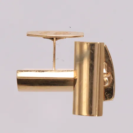 Ett par mansjettknapper 10x22mm, 14K, personlig gravert. Vekt: 8,5 g Kontakt Lånekontoret for frakt