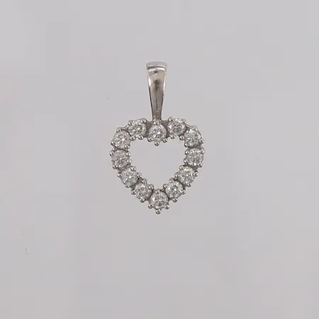 Anheng hjerte med diamanter (12 x ca. 0,03ct), Thune, 17x11mm, stemplet, hvitt gull, 14K, bruttovekt 0,9g Vekt: 0 g Kontakt Lånekontoret for frakt