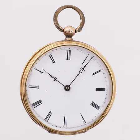 Lommeur ukjent merke, Ø 37,5 mm, bredde 9,7, urkasse, boett og innerboett 18K, går ikke, løst urkrans til glass, bruttovekt 33,9g Kontakt Lånekontoret for frakt