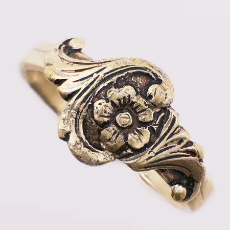 Ring utvidbar, Ø ca 19 mm, bredde 3,5 - 11,6 mm, gullsmed Einar Mathisen, Tønsberg, 925S Vekt: 3,9 g Kontakt Lånekontoret for frakt