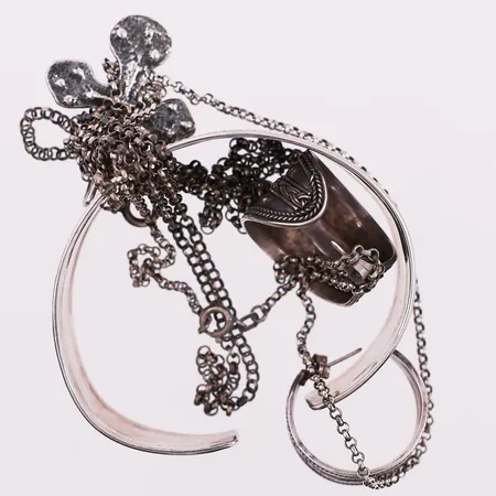 Diverse sølv, mangler stempel, 830S Vekt: 49,2 g Kontakt Lånekontoret for frakt