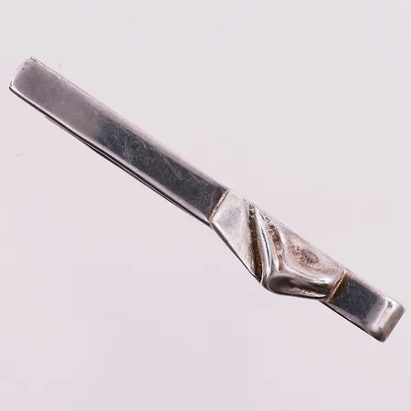 Slipsnål, lengde 53,4 mm, bredde 7,5 mm, 925S Vekt: 7,8 g Kontakt Lånekontoret for frakt