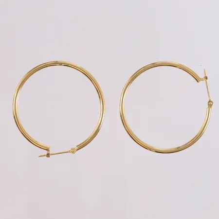 Ett par øreringer, ø36mm, bredde 2mm, 18K Vekt: 1,9 g Kontakt Lånekontoret for frakt