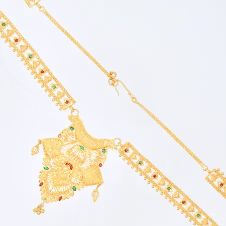 Halssmykke med røde og grønne stener, lengde 60cm, bredde 12,5mm, 22K, bruttovekt 54,7g Vekt: 0 g Kontakt Lånekontoret for frakt