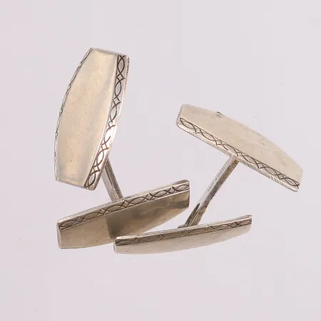 Ett par mansjettknapper, 21x13mm, 830S Vekt: 10,2 g Kontakt Lånekontoret for frakt