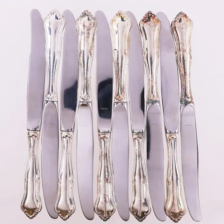 10 spisekniver Märtha, lengde 21 cm, Th. Martinsen, 830S Vekt: 622,6 g Kontakt Lånekontoret for frakt