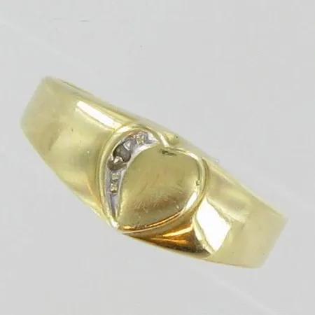 Ring "hjärta", med  0,005ct diamant 8/8 slipade, st:16¼. 18K  Vikt: 2 g