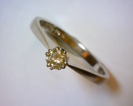 Ring vitguld med diamant ca 1x0,25ct, stl: 18½, 18K  Vikt: 3,1 g