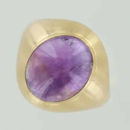 Ring, Ø16¼, bredd 3-16mm, med lila sten, N Johnsson & Co, 1957, 18K Vikt: 5,1 g