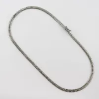 Halsband silver,( litet brott) längd ca 41 cm bredd ca 4 mm  Vikt: 17,9 g