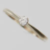 Ring, Ø18¼, diamant 0,11ct, briljantslipad, bredd:1,5-3,5mm, O. Pettersson, Stockholm 1980, vitguld, 18K. Vikt: 2,2 g