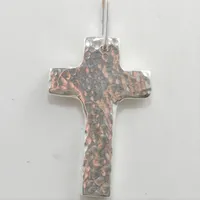 Kors, 5cm med ögla, handgjord, 925/1000, tjocklek 5mm, silver Vikt: 24,8 g