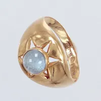Ring, Ø16¼, bredd 2,7-12mm, med blå sten, 18K Vikt: 2,2 g