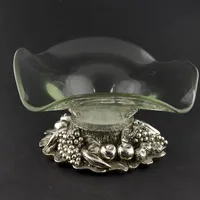 Skål glas med silverförgylld fot, höjd ca 10 cm, mått ca 19,5 x 20 cm  Vikt: 0 g