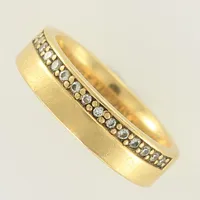 Ring med diamanter, 0,15ct enl gravyr, stl ca 16½, bredd ca 4mm, 18K, 7,3g 