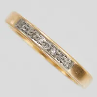 Ring, diamanter 8 x ca 0,01ct, 8/8-slipade, Ø17, 18K  Vikt: 3 g