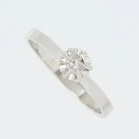Ring vitguld med diamant ca 0,02 ct, stl  16 mm, 18K Vikt: 2 g