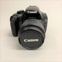 Kamera Canon EOS 1100D, serienr ????075329, objektiv EFS 18-55mm, 1:3.5-5.6, serienr 9430502614, ej testad, laddare samt övriga tillbehör saknas.  Vikt: 0 g Skickas med postpaket.