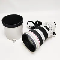 Defekt objektiv, Canon EF 300mm F/2.8 L IS USM, srn: 28632, tillhörande förvaringsväska, defekt autofokus.  Vikt: 0 g Skickas med postpaket.