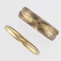 Två Ringar Glamira, guld samt vitguld, stl:19, bredd: 2-6mm, gravyrer, etui, dustbag, låda, garantokort, 9K  Vikt: 6,7 g