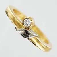 Ring, diamant ca 0,05ct, stl 16½, gravyr, 18K Vikt: 4,8 g