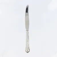 Kniv, modell Chippendale, längd 22,5cm, handtag silver, blad rostfritt stål, 830/1000 silver, BRV: 72,3gram Vikt: 72,3 g