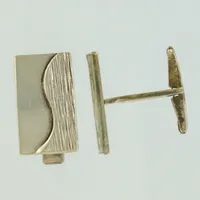 Ett par manschettknappar, ca 16,5 x 7mm. 800/1000 Silver Vikt: 10 g