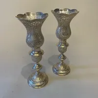 Ljusstakar, höjd ca 31cm, 840/1000 Silver 975,3g. Skickas med postpaket.