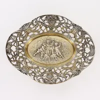 Skål, relief, genombruten dekor, 13x16,3cm, höjd ca 4cm, svensk importstämpel, silver 830/1000 Vikt: 127,4 g